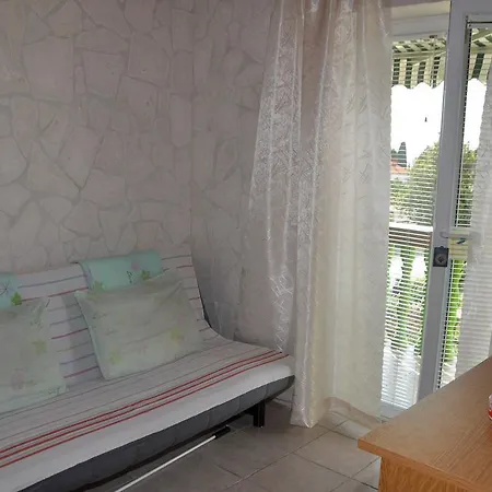 Guest house House Lovric Biograd Na Moru