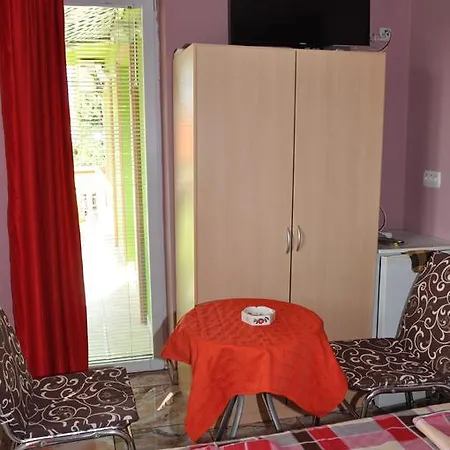 House Lovric 게스트하우스