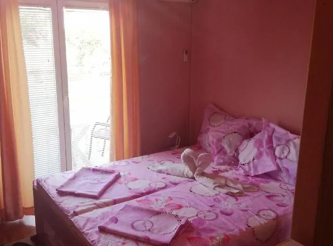House Lovric 3*