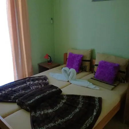 House Lovric 3* Биоград-на-Мору