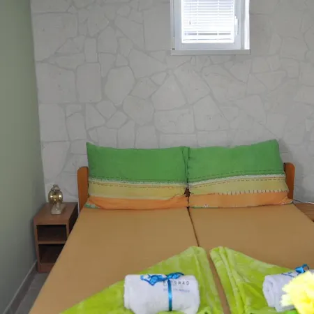 Гостевой дом House Lovric Биоград-на-Мору