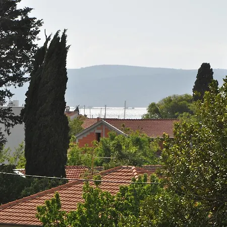 招待所 House Lovric 比奥格勒·纳·莫鲁