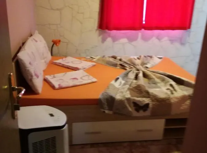 Vendégház House Lovric Biograd na Moru